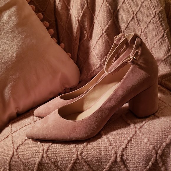 27 Edit : Naturalizer Maris Cameo, Pink Suede Ankle Strap Dress Shoes - Picture 1 of 7
